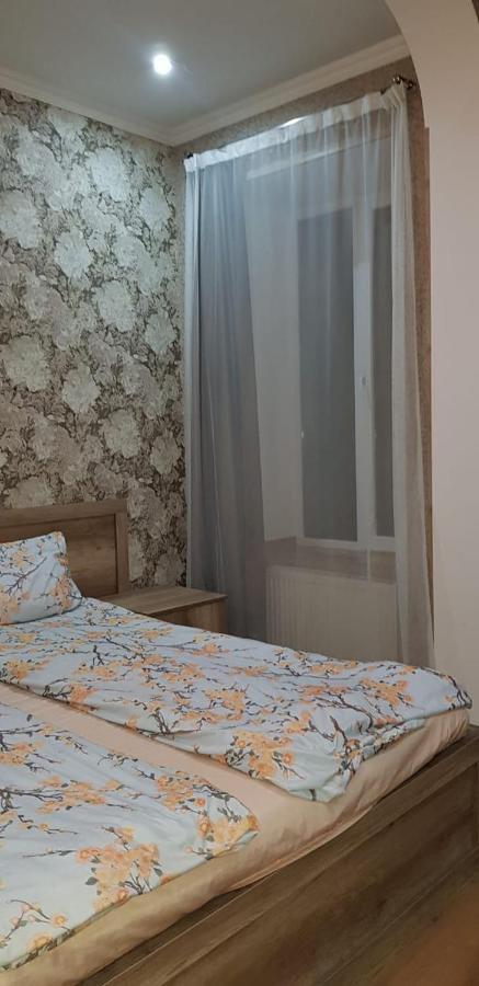 Apartment Izabella Tbilisi Eksteriør billede
