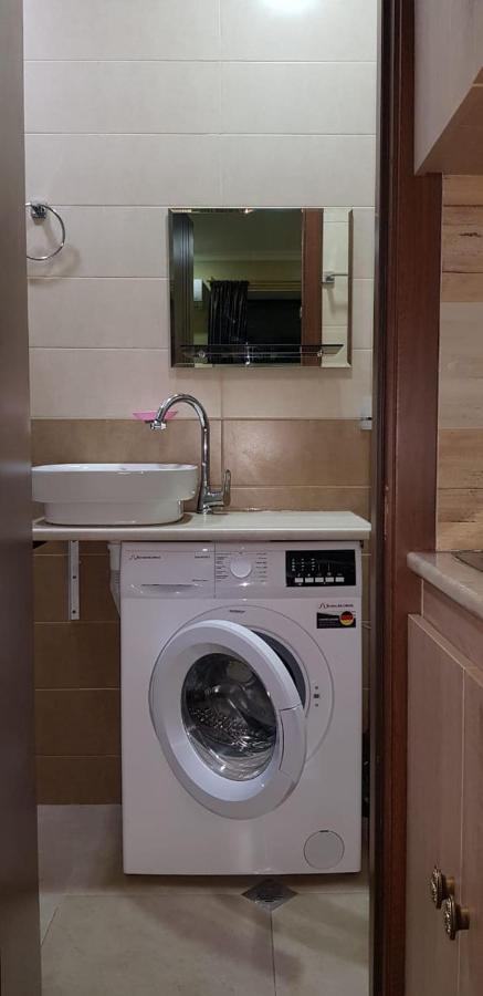 Apartment Izabella Tbilisi Eksteriør billede